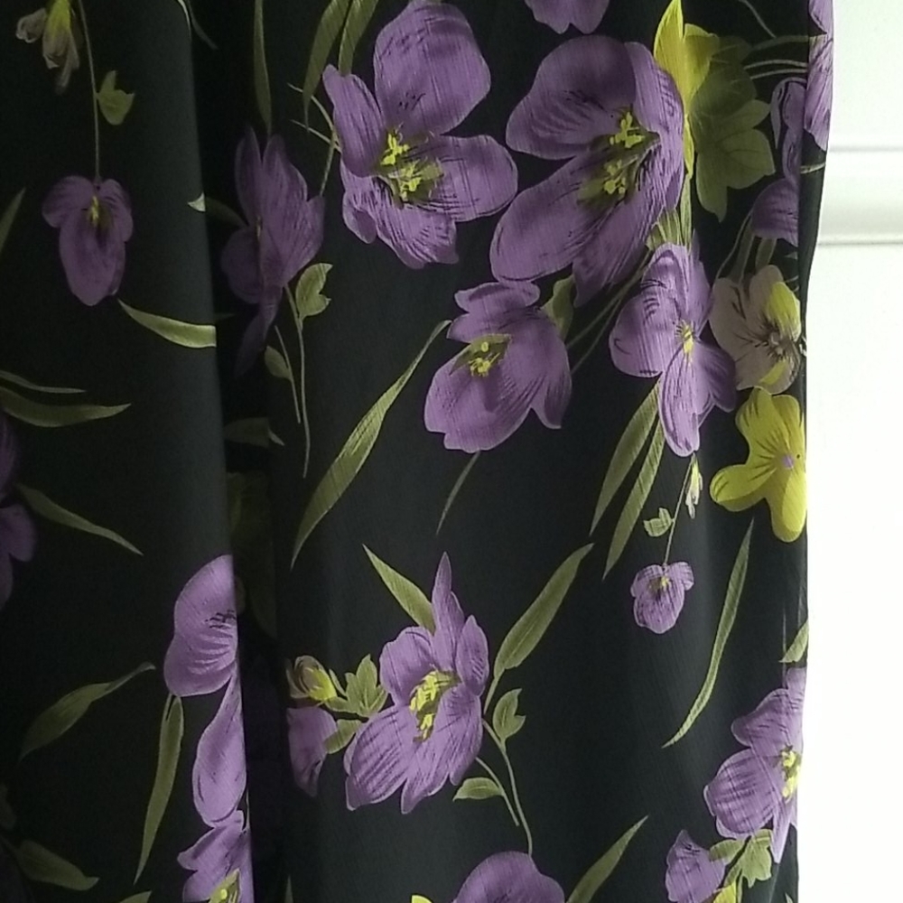 Skirt - Picture 2 of 2